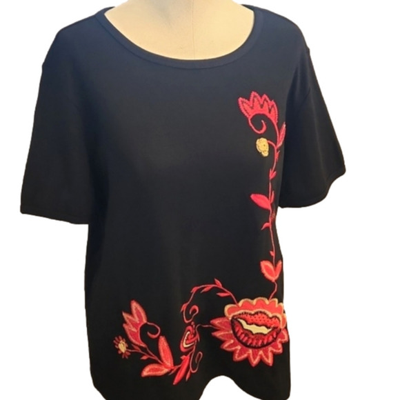 Womens Indigo Moon black too with unique floral embroidery size M. - Picture 3 of 14